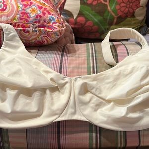 Nylon/Spandex soft cup bra from Modern Movement in Size 42 C.